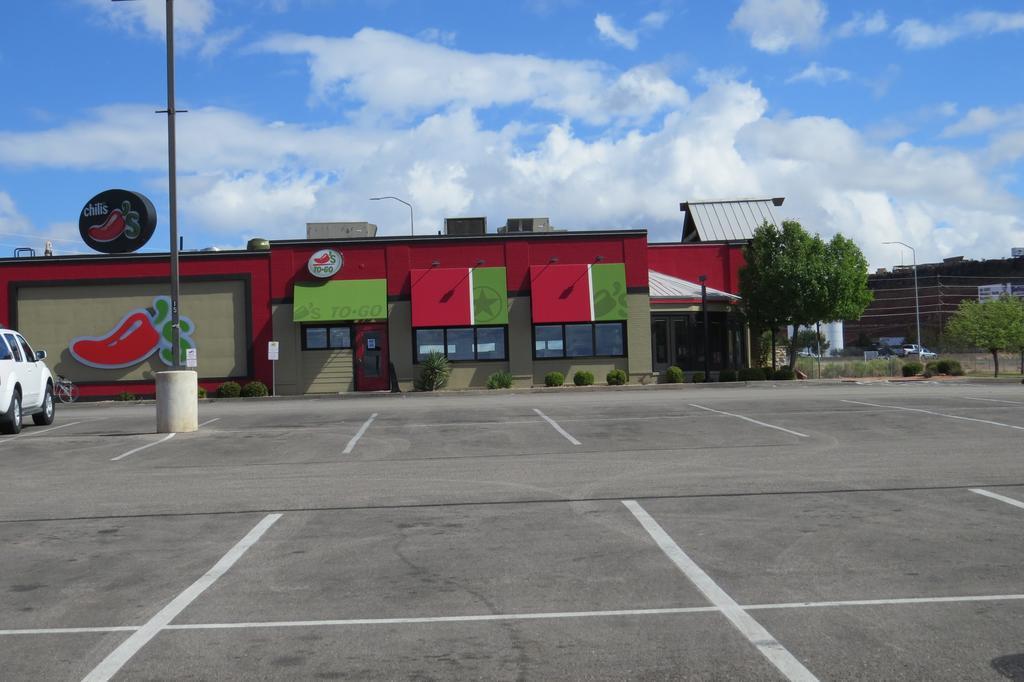 America'S Best Inn & Suites Saint George Buitenkant foto