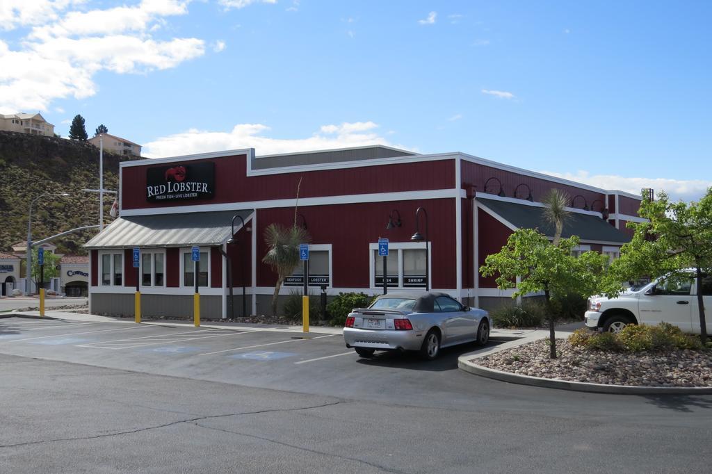 America'S Best Inn & Suites Saint George Buitenkant foto