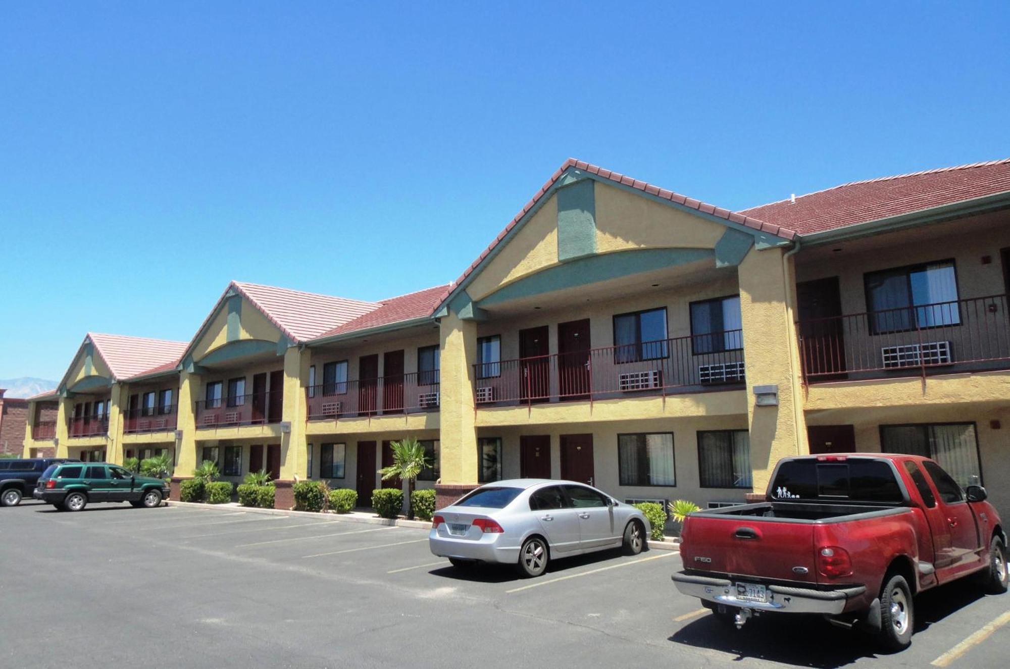 America'S Best Inn & Suites Saint George Buitenkant foto