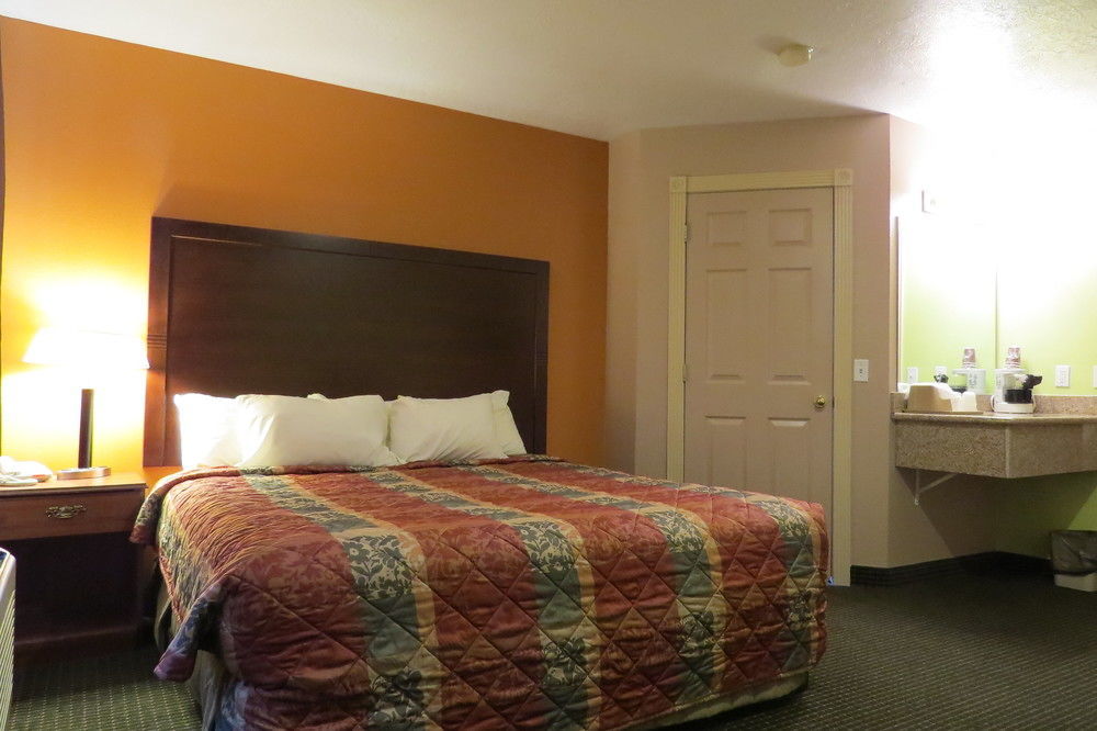 America'S Best Inn & Suites Saint George Buitenkant foto