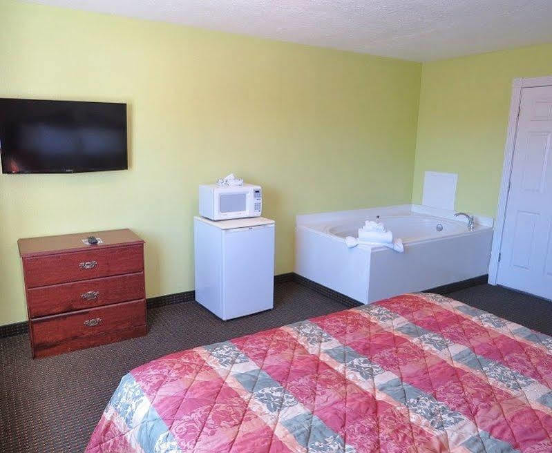 America'S Best Inn & Suites Saint George Buitenkant foto
