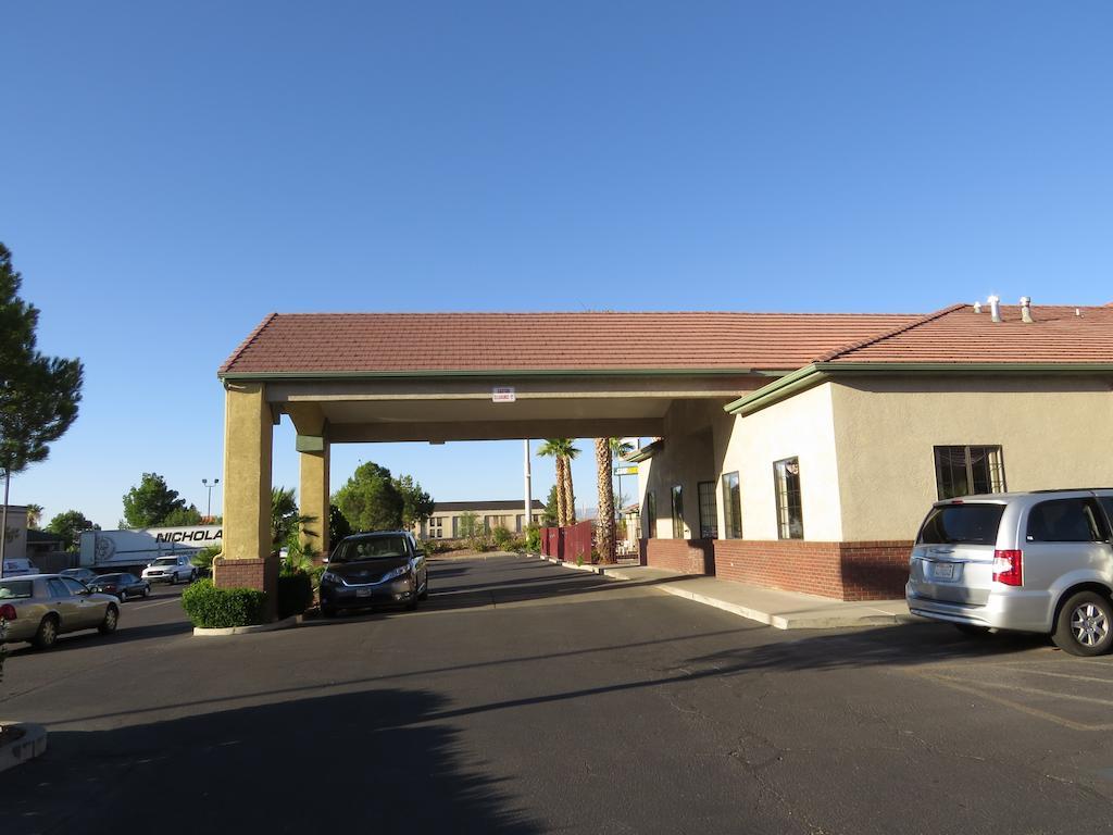 America'S Best Inn & Suites Saint George Buitenkant foto